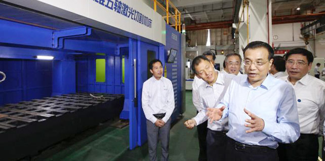 Premier Li incentiva Made in China 2025 em Shenzhen
